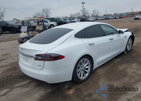 2016 Tesla Model S 60D/70D/75D/85D/90D z USA, uszkodzony, nr VIN 5YJSA1E26GF141480